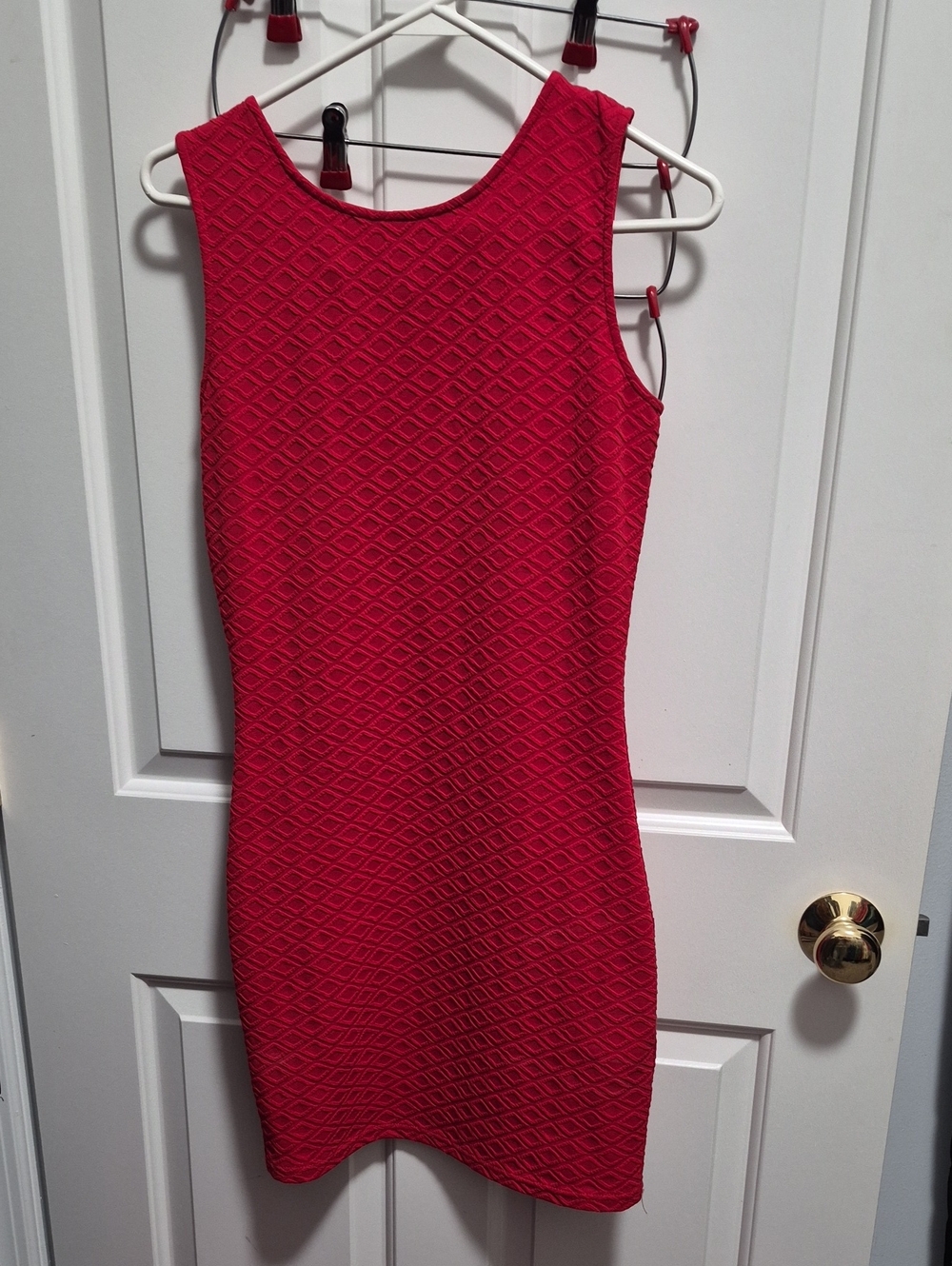 Forever 21 Red Textured Sleeveless Bodycon Dress